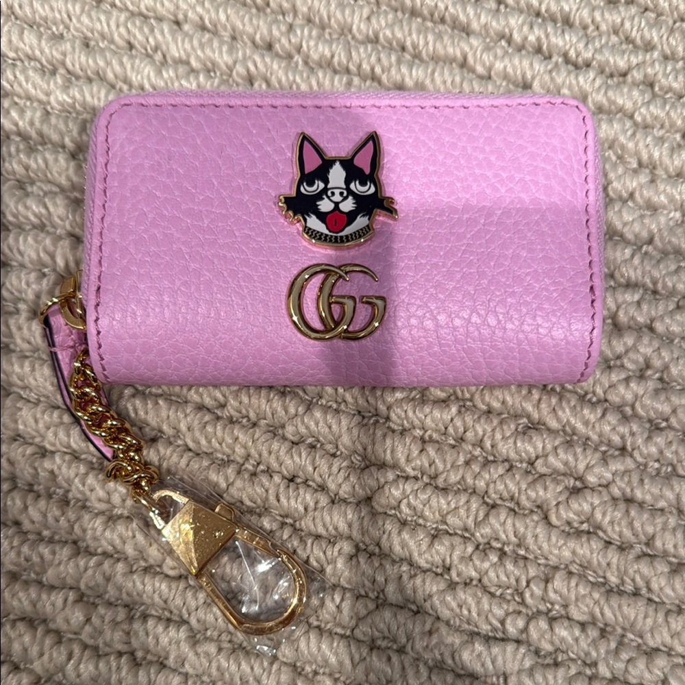 Gucci Pink Key Holder with dog Motif